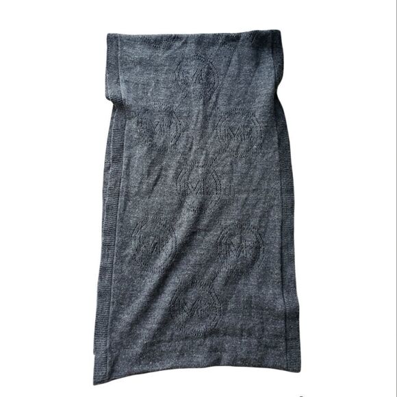 MICHAEL KORS MK Grey Knit Logo Infinity Scarf Winter Fall NWOT - Picture 2 of 5